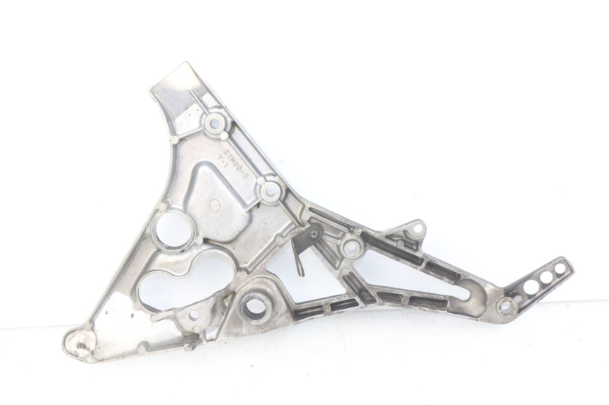 photo de RIGHT FRONT FOOTREST BRACKET YAMAHA FJ 3CX 1200 (1986 - 1996)