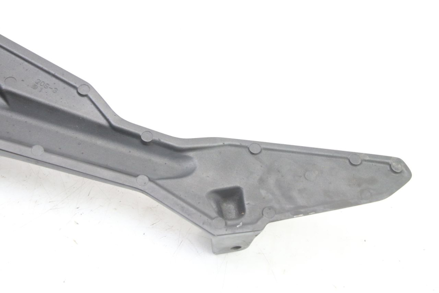 photo de FRONT RIGHT FOOTREST MOUNT YAMAHA XJ6 ABS 600 (2008 - 2016)