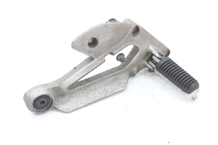 photo de FRONT RIGHT FOOTREST MOUNT YAMAHA XJ600 XJ DIVERSION 600 (1992 - 1997)