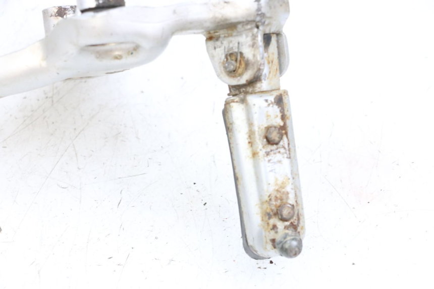 photo de FRONT LEFT FOOTREST MOUNT MAG POWER BOMBERS 4T 50 (2016 - 2026) - Alternative perspective