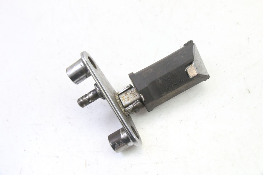 photo de FRONT LEFT FOOTREST MOUNT APRILIA CLASSIC 125 (1995 - 2001)