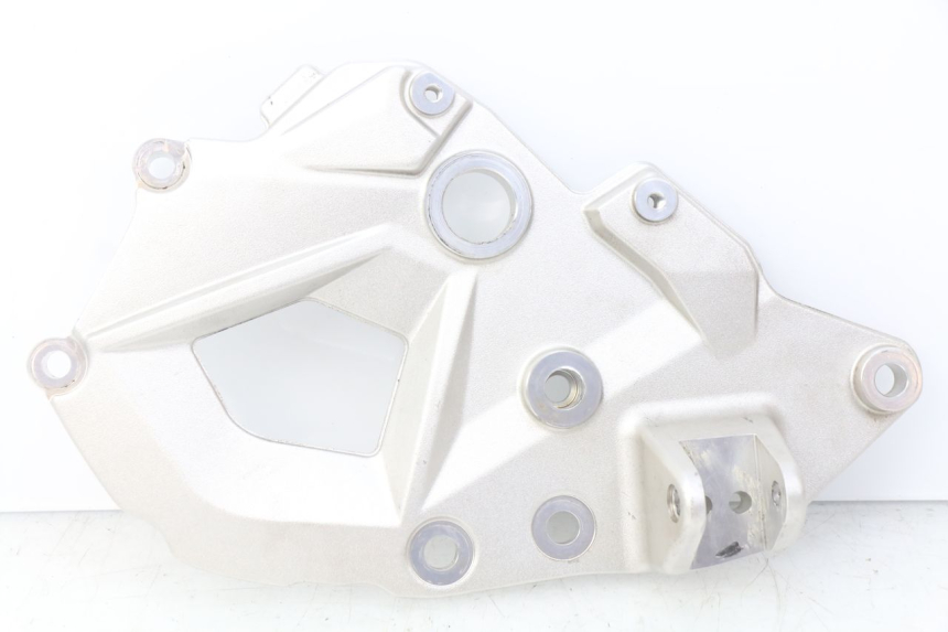 photo de FRONT LEFT FOOTREST MOUNT BMW F GS K81 850 (2018 - 2023)