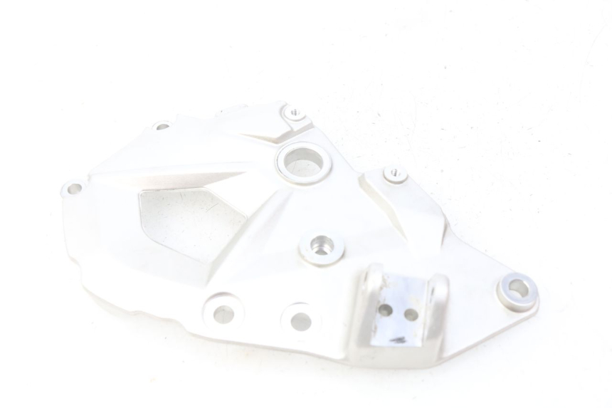 photo de FRONT LEFT FOOTREST MOUNT BMW F GS K81 850 (2018 - 2023)