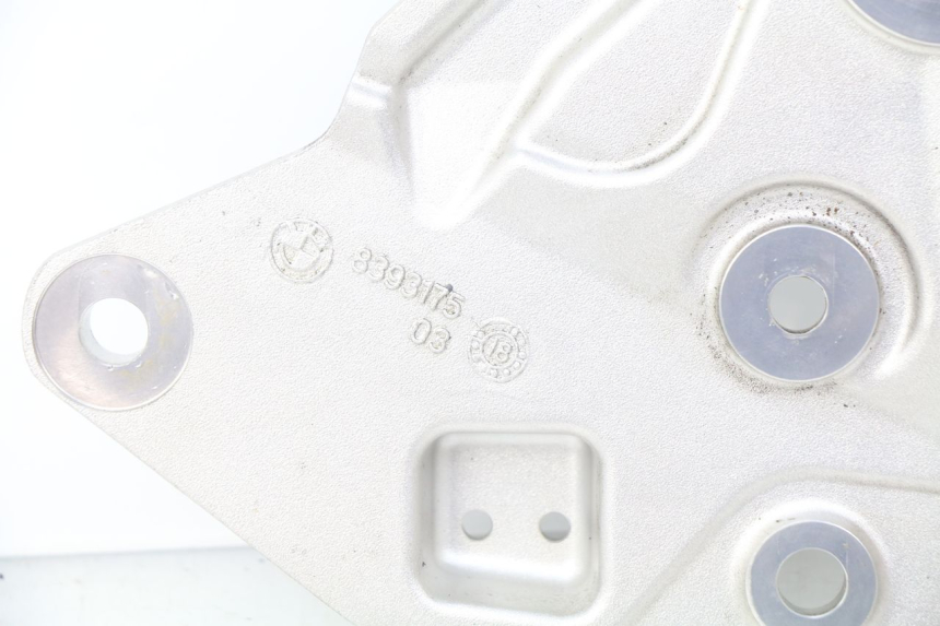 photo de FRONT LEFT FOOTREST MOUNT BMW F GS K81 850 (2018 - 2023)