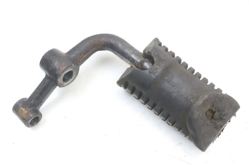 photo de FRONT LEFT FOOTREST MOUNT SUZUKI GSX E 250 (1982 - 1983)