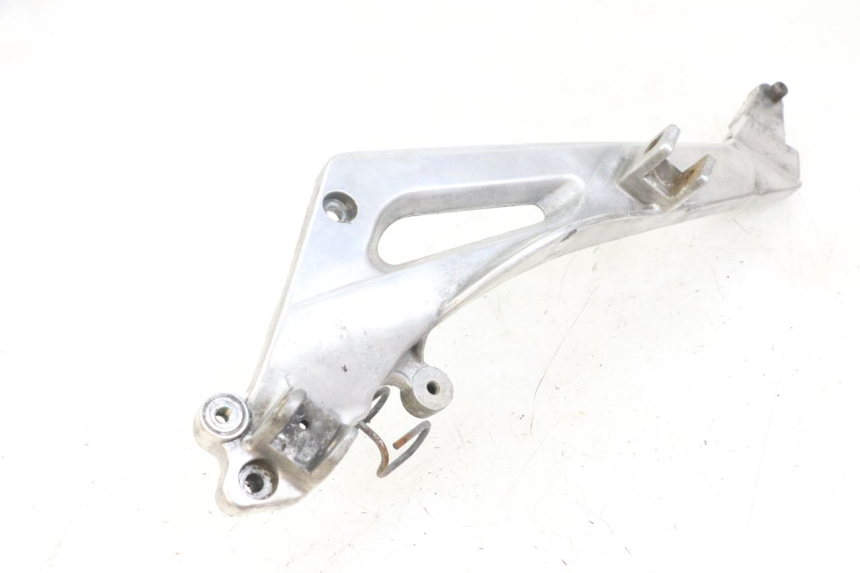 photo de LEFT FRONT FOOTREST BRACKET HONDA NTV DEAUVILLE 650 (1998 - 2001)