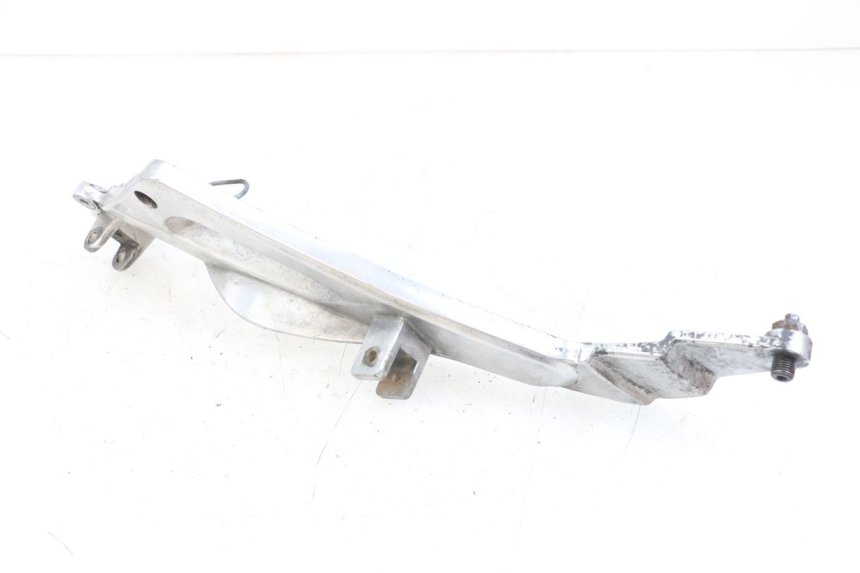 photo de LEFT FRONT FOOTREST BRACKET HONDA NTV DEAUVILLE 650 (1998 - 2001)