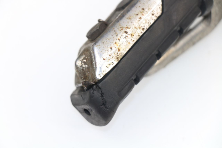 photo de FRONT LEFT FOOTREST MOUNT HONDA VF 1000 (1984 - 1988)