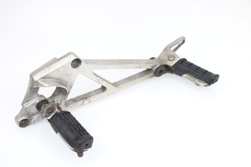 photo de FRONT LEFT FOOTREST MOUNT HONDA VF 1000 (1984 - 1988)