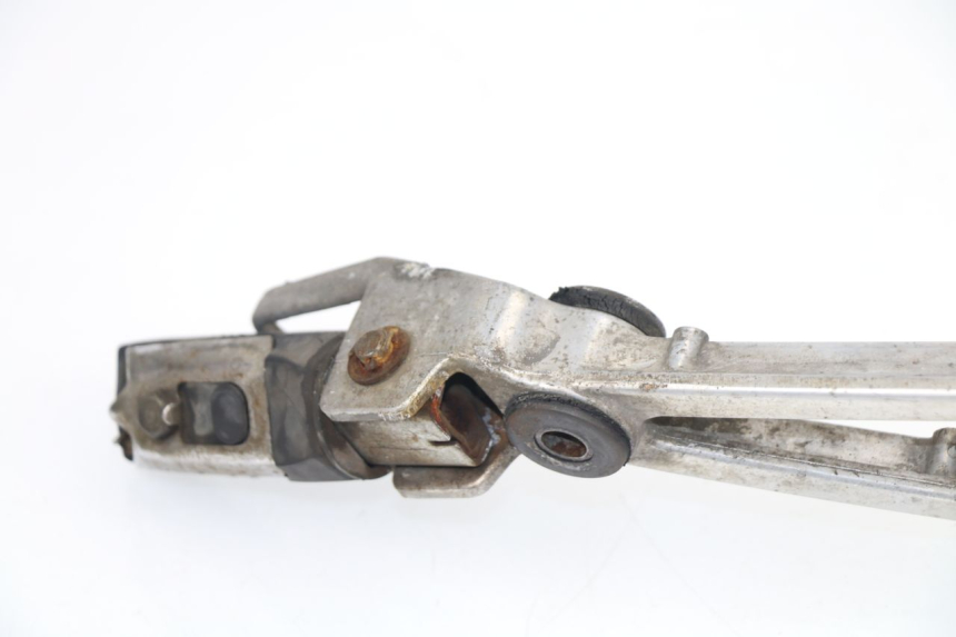 photo de FRONT LEFT FOOTREST MOUNT HONDA VF 1000 (1984 - 1988)