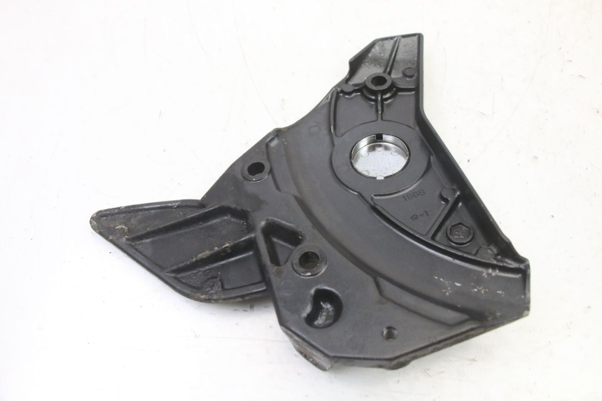 photo de FRONT LEFT FOOTREST MOUNT KAWASAKI ZR7 ZR-7 S 750 (1999 - 2004)