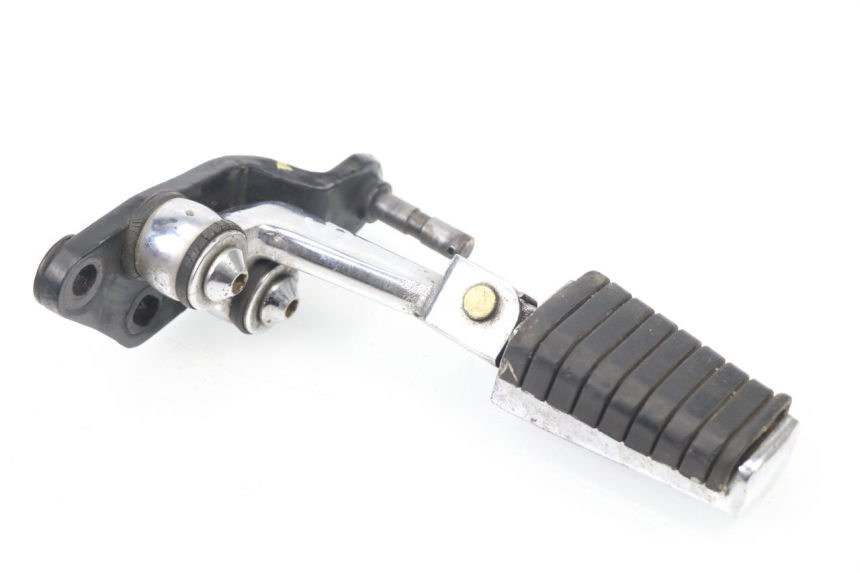 photo de FRONT LEFT FOOTREST MOUNT LIFAN ROYAL KING 250 (2011 - 2019)