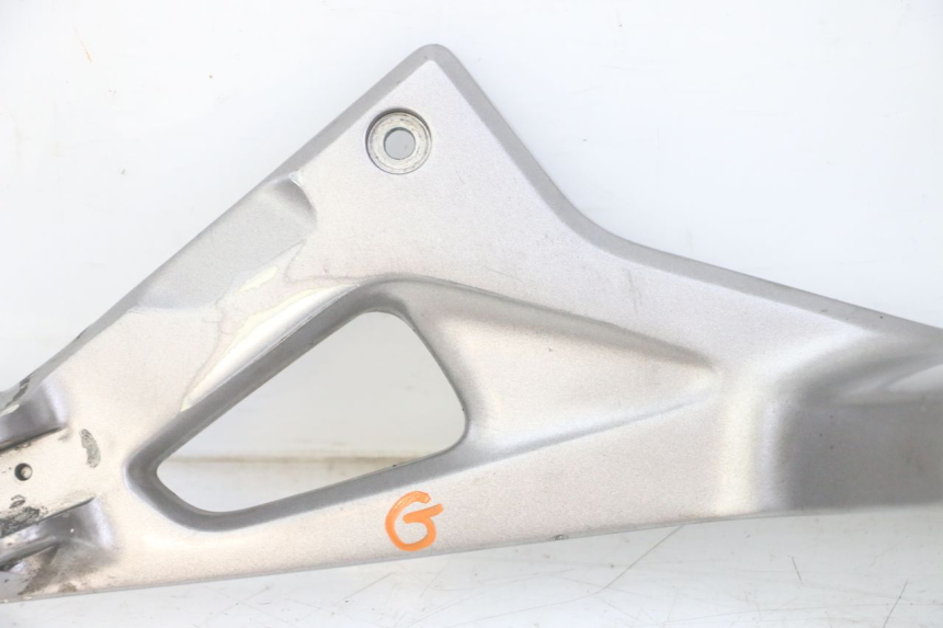 photo de FRONT LEFT FOOTREST MOUNT HONDA NTV DEAUVILLE ABS 700 (2007 - 2016)