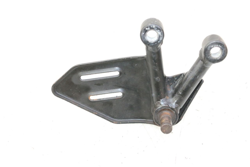 photo de FRONT LEFT FOOTREST MOUNT MAG POWER R-STREET 50 (2016 - 2025)