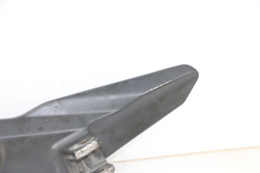 photo de FRONT LEFT FOOTREST MOUNT YAMAHA XJ6 ABS 600 (2008 - 2016)