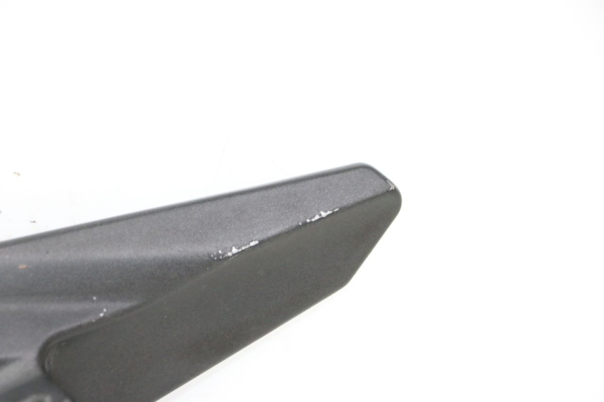 photo de FRONT LEFT FOOTREST MOUNT YAMAHA XJ6 ABS 600 (2008 - 2016)