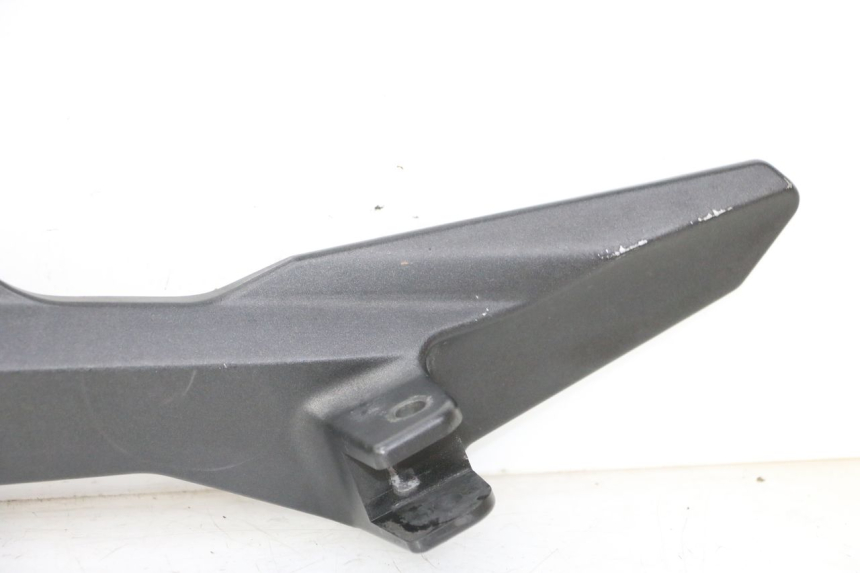 photo de FRONT LEFT FOOTREST MOUNT YAMAHA XJ6 ABS 600 (2008 - 2016)
