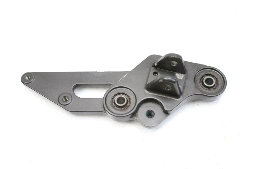 photo de LEFT FRONT FOOTREST BRACKET YAMAHA MT-07 MT07 700 (2018 - 2020)