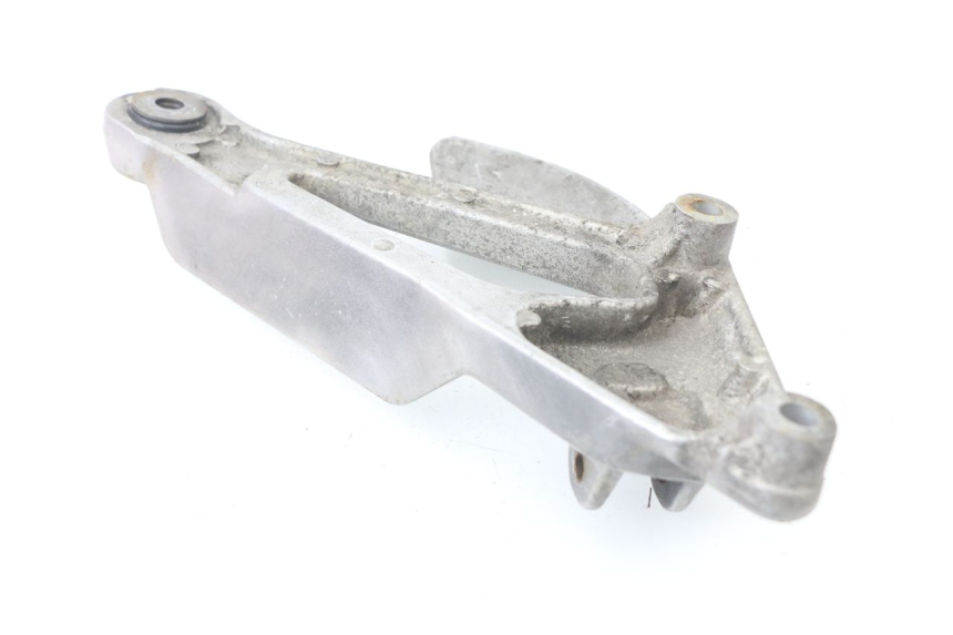 photo de FRONT LEFT FOOTREST MOUNT YAMAHA XJN XJ N DIVERSION 600 (1994 - 1997)
