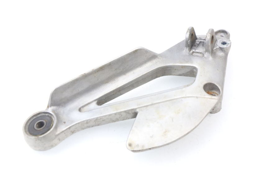 photo de FRONT LEFT FOOTREST MOUNT YAMAHA XJN XJ N DIVERSION 600 (1994 - 1997)