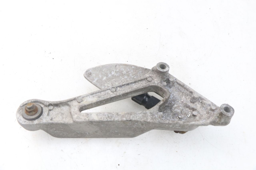 photo de FRONT LEFT FOOTREST MOUNT YAMAHA XJN XJ N DIVERSION 600 (1994 - 1997)