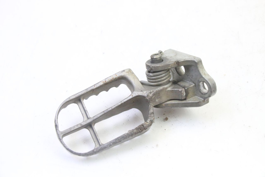 photo de FRONT LEFT FOOTREST MOUNT YAMAHA YZF YZ-F 450 (2014 - 2016)