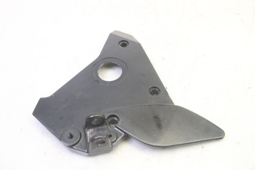 photo de FRONT LEFT FOOTREST MOUNT KAWASAKI ZR 7 750 (1999 - 2001) - Component detail