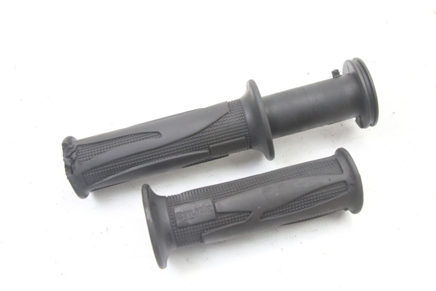 photo de THROTTLE GRIP APRILIA ATLANTIC 125 (2003 - 2009)