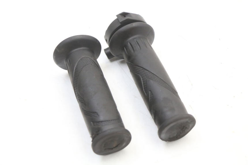 photo de THROTTLE GRIP TNT MOTOR BOSTON 4T 50 (2018 - 2025)