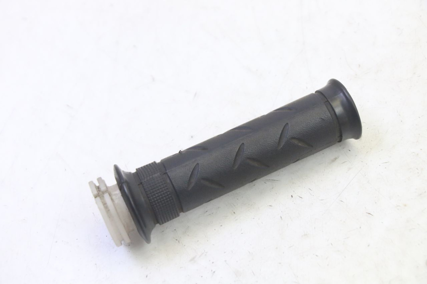 photo de THROTTLE GRIP HONDA CBF 125 (2009 - 2015)