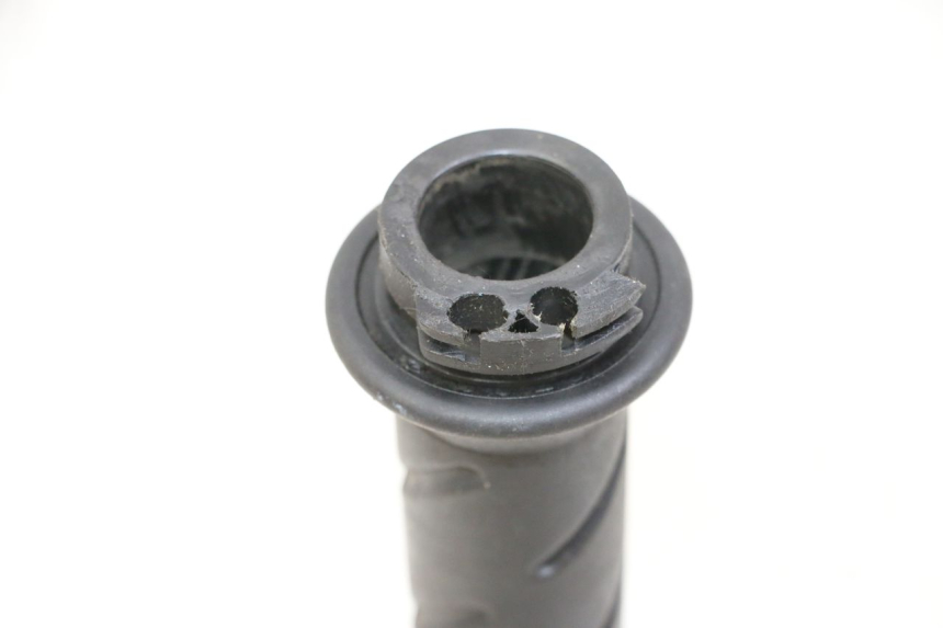 photo de THROTTLE GRIP PEUGEOT CITYSTAR 50 (2013 - 2017)