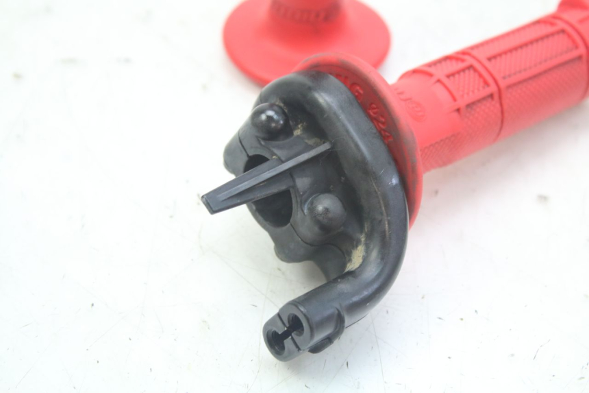 photo de THROTTLE GRIP HONDA CRF 250 (2010 - 2013)