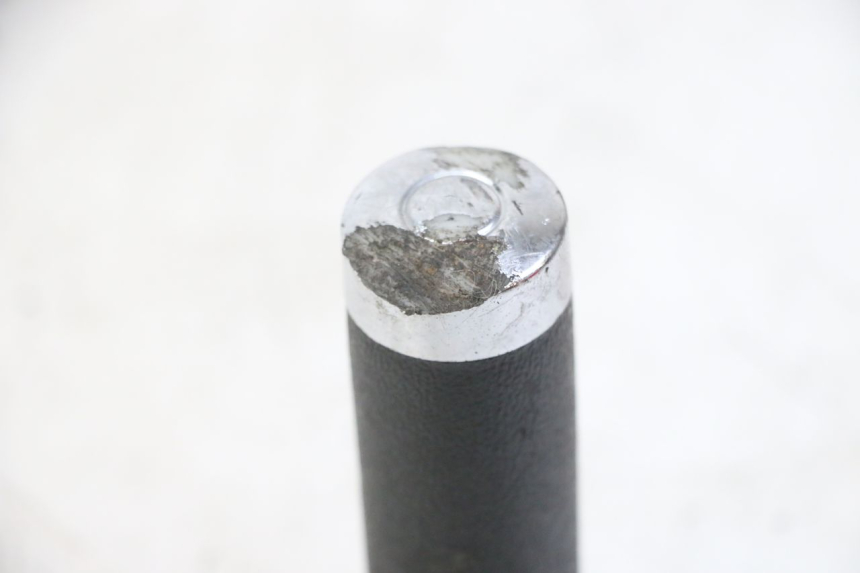 photo de THROTTLE GRIP DAELIM BESBI 125 (2007 - 2008)