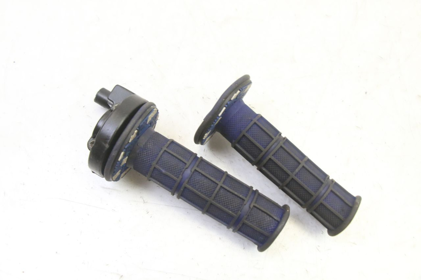 photo de THROTTLE GRIP BSE DIRTBIKE PH10L 125