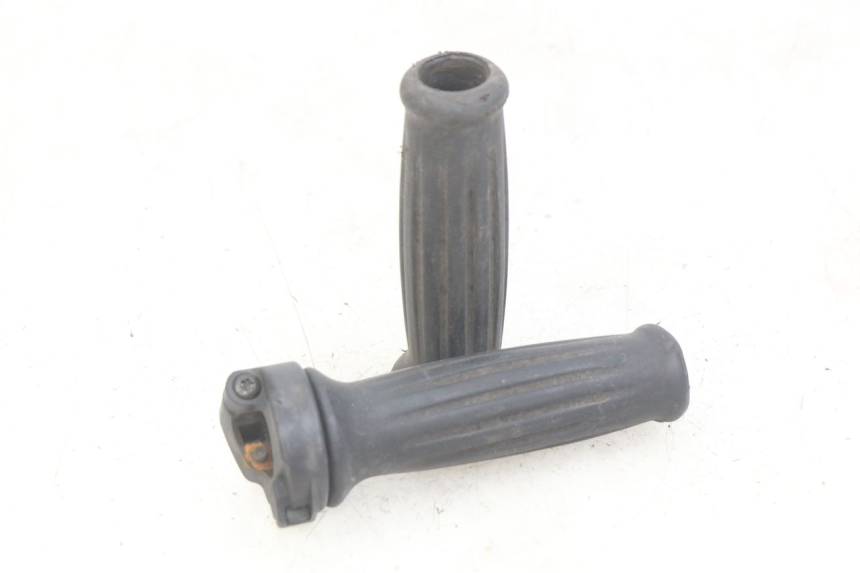 photo de THROTTLE GRIP PEUGEOT DJANGO 4T 50 (2014 - 2019)