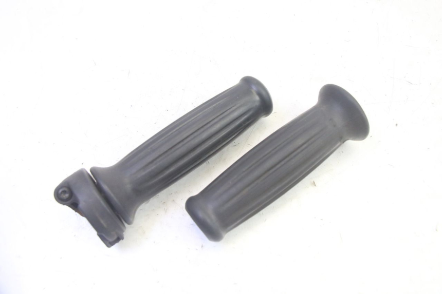 photo de THROTTLE GRIP PEUGEOT DJANGO 4T 50 (2014 - 2019) - Main view