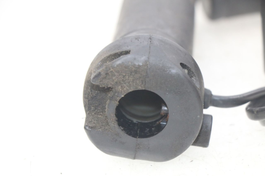 photo de THROTTLE GRIP HONDA FES PANTHEON 2T 125 (1998 - 2002)