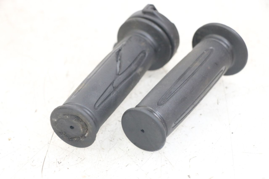photo de THROTTLE GRIP SYM FIDDLE 3 III 125 (2014 - 2020)