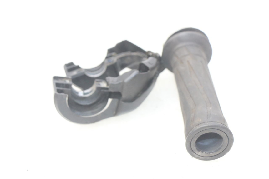 photo de THROTTLE GRIP YAMAHA FJR ABS 1300 (2006 - 2012)