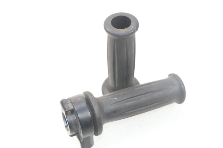 photo de THROTTLE GRIP MBK FLIPPER 115 (2013 - 2017)