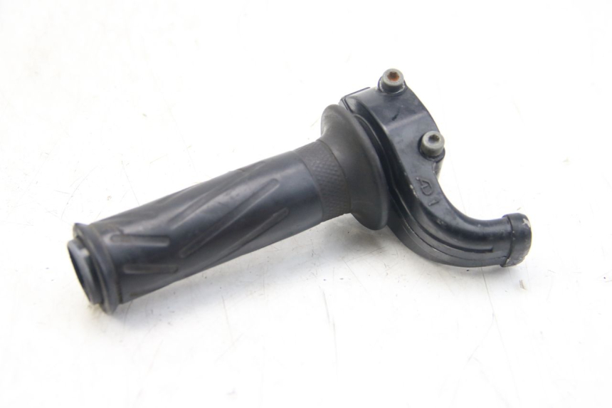 photo de THROTTLE GRIP YAMAHA FZS FAZER 600 (2001 - 2003)