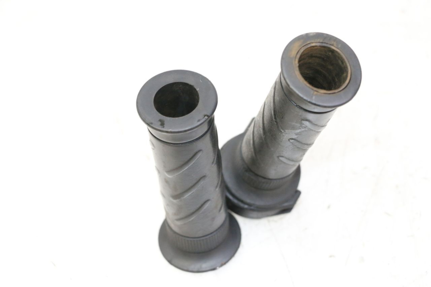 photo de THROTTLE GRIP DAELIM HISTORY 125 (2001 - 2002)