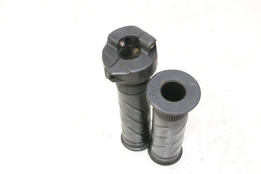 photo de THROTTLE GRIP DAELIM HISTORY 125 (2001 - 2002)