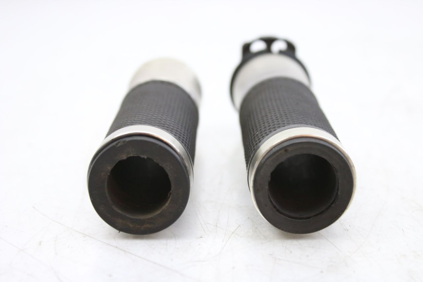 photo de THROTTLE GRIP HONDA CBF 500 (2004 - 2007)