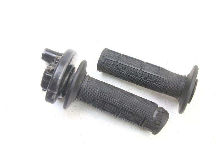 photo de THROTTLE GRIP HONDA CR 85 (2003 - 2007)