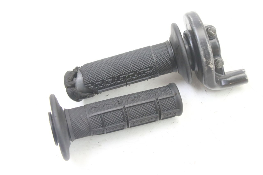 photo de THROTTLE GRIP HONDA CR 85 (2003 - 2007)