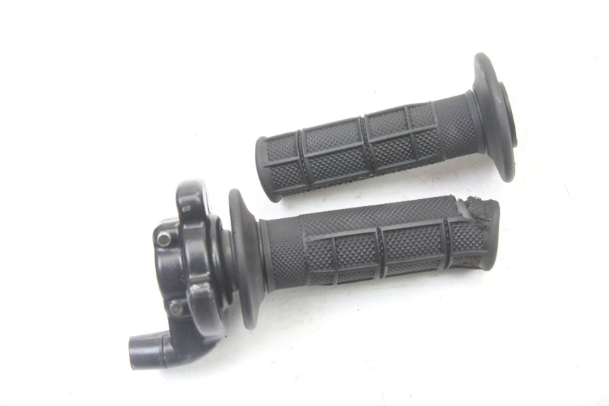 photo de THROTTLE GRIP HONDA CR 85 (2003 - 2007)