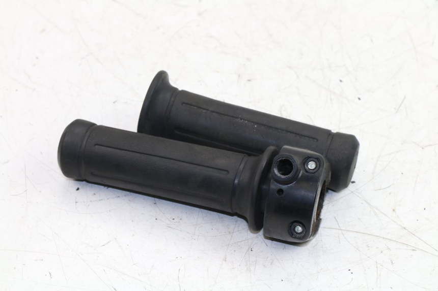 photo de THROTTLE GRIP HONDA NHX LEAD 110 (2008 - 2010)