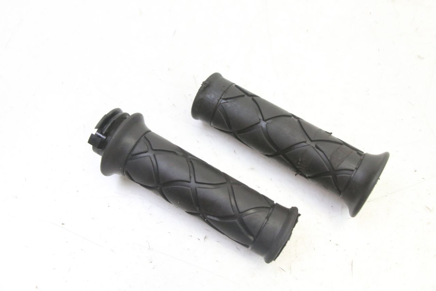 photo de THROTTLE GRIP YAMAHA JOG R 50 (2004 - 2014)