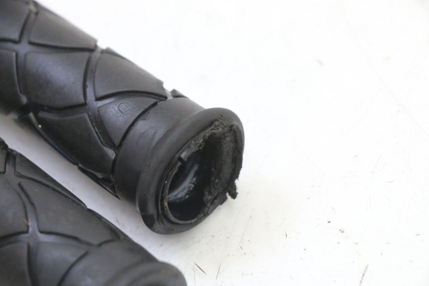 photo de THROTTLE GRIP YAMAHA JOG R 50 (2004 - 2014)